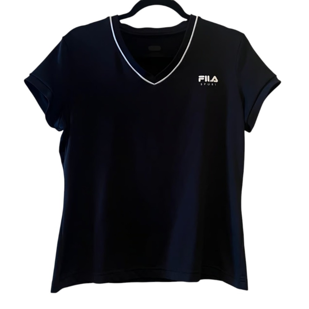 NWT Fila Sport T-Shirt Top BLACK w/WHITE PIPING TRIM Dry Fabric V-Neck SZ XS